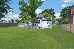 343 Sylvan Ln, Westbury, NY 11590 - Photo 27