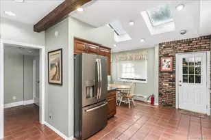 340 Princeton Rd, Rockville Centre, NY 11570 - Photo 7