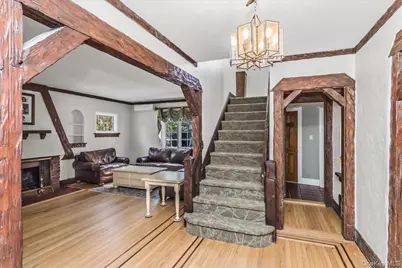 340 Princeton Road, Rockville Centre, NY 11570 - Photo 3