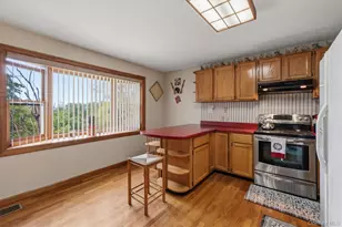 4 Chaucer Rd, Staatsburg, NY 12580 - Photo 17