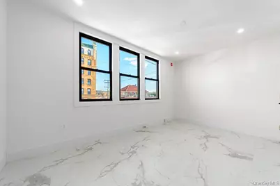 315 Riverside Boulevard #5, Long Beach, NY 11561 - Photo 3