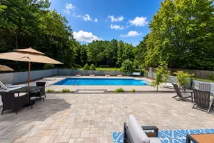25 Charter Ave, Dix Hills, NY 11746 - Photo 23