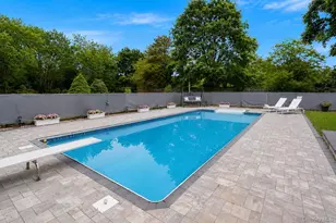 25 Charter Ave, Dix Hills, NY 11746 - Photo 3