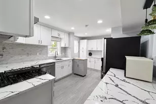 25 Charter Ave, Dix Hills, NY 11746 - Photo 21