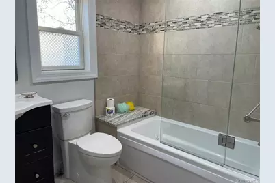 17 Wood Lane, Valley Stream, NY 11581 - Photo 11