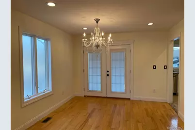 17 Wood Lane, Valley Stream, NY 11581 - Photo 3