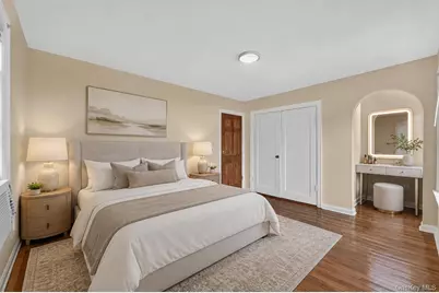 11 1st Place, Garden City, NY 11530 - Photo 5
