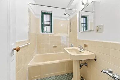 1589 Unionport Road #ME, Bronx, NY 10462 - Photo 7