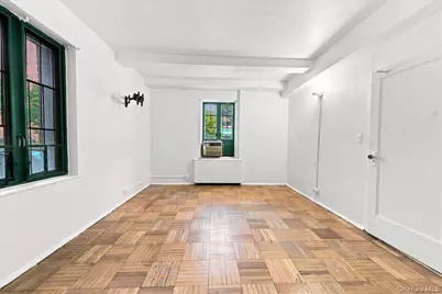 1589 Unionport Road #ME, Bronx, NY 10462 - Photo 11