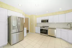 221 Roosevelt Ave, Massapequa Park, NY 11762 - Photo 17