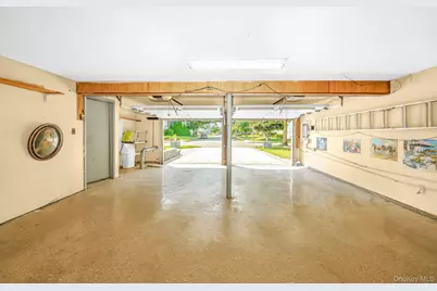 221 Roosevelt Avenue, Massapequa Park, NY 11762 - Photo 39