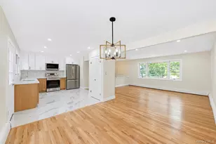 42 Noahs Path, Rocky Point, NY 11778 - Photo 11