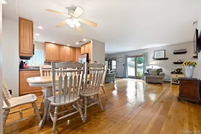 1471 Beech Lane, East Meadow, NY 11554 - Photo 5