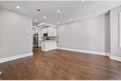 11521 143rd St #1, Jamaica, NY 11436 - Photo 3