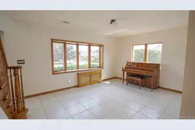 265 Weidner Avenue, Oceanside, NY 11572 - Photo 13