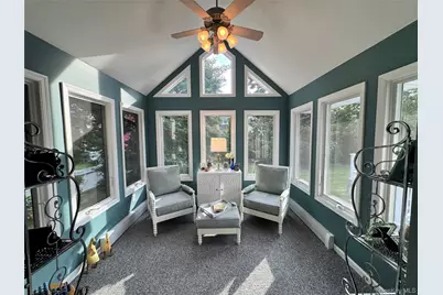 51 Bayway Avenue, Bay Shore, NY 11706 - Photo 11