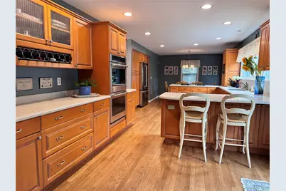 51 Bayway Avenue, Bay Shore, NY 11706 - Photo 9