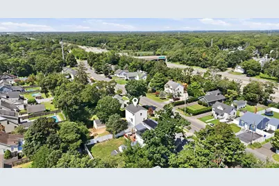 50 Bittermint Street, Islip, NY 11751 - Photo 5
