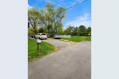 58 Iroquois Trail, Ridge, NY 11961 - Photo 11