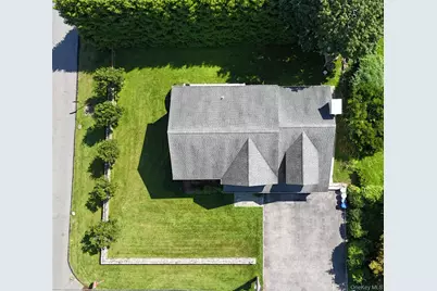 266 Brighton Avenue, Hawthorne, NY 10532 - Photo 3