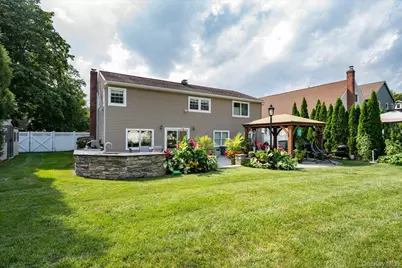 1415 Gaston Street, Wantagh, NY 11793 - Photo 35