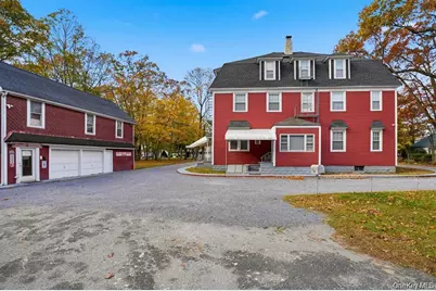 221 S Lake Avenue #3A, Nesconset, NY 11767 - Photo 9