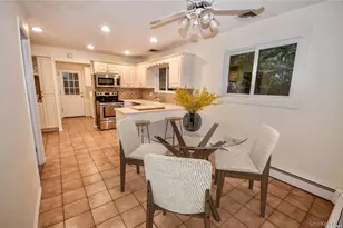 111 Fleets Cove Rd, Huntington, NY 11743 - Photo 5