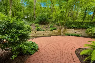 111 Fleets Cove Rd, Huntington, NY 11743 - Photo 19