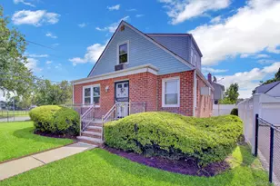 409 St Agnes Pl, Franklin Square, NY 11010 - Photo 3