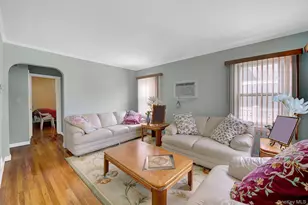 409 St Agnes Pl, Franklin Square, NY 11010 - Photo 5