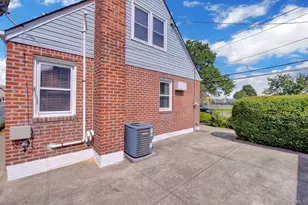 409 St Agnes Pl, Franklin Square, NY 11010 - Photo 29