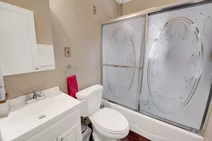 409 St Agnes Pl, Franklin Square, NY 11010 - Photo 7