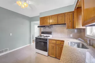 409 St Agnes Pl, Franklin Square, NY 11010 - Photo 21
