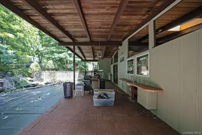 [Address not provided], Smithtown, NY 11787 - Photo 15