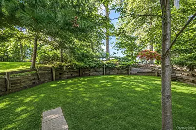 [Address not provided], Smithtown, NY 11787 - Photo 13
