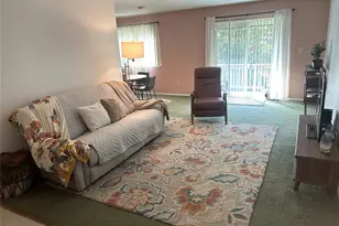 63 Sycamore Dr, Middletown, NY 10940 - Photo 5
