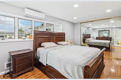 204 Broadway, Massapequa Park, NY 11762 - Photo 19