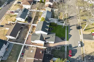 204 Broadway, Massapequa Park, NY 11762 - Photo 35
