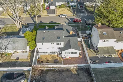 204 Broadway, Massapequa Park, NY 11762 - Photo 33