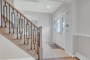 106 Paul Dr, Holbrook, NY 11741 - Photo 9