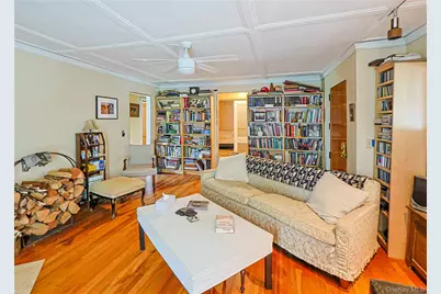 1085 Violet Avenue, Hyde Park, NY 12538 - Photo 9