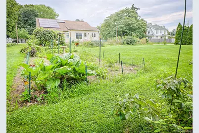 1085 Violet Avenue, Hyde Park, NY 12538 - Photo 35