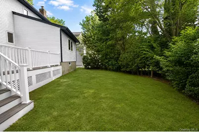 441 Roslyn Road, East Williston, NY 11596 - Photo 49