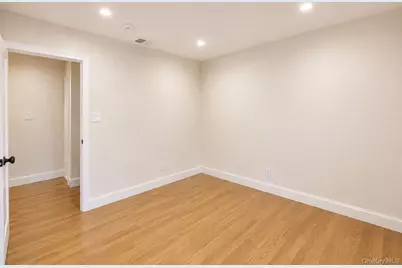 441 Roslyn Road, East Williston, NY 11596 - Photo 39
