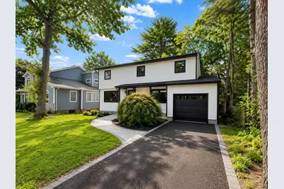 441 Roslyn Road, East Williston, NY 11596 - Photo 3