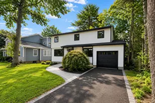 441 Roslyn Rd, East Williston, NY 11596 - Photo 3
