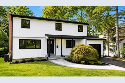 441 Roslyn Road, East Williston, NY 11596 - Photo 5