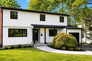 441 Roslyn Rd, East Williston, NY 11596 - Photo 5