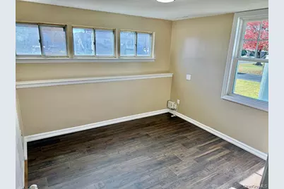 109 Harrisburg Street, Bay Shore, NY 11706 - Photo 3