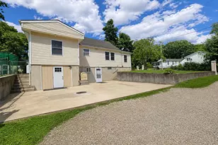 170 Woodycrest Dr, Farmingville, NY 11738 - Photo 3